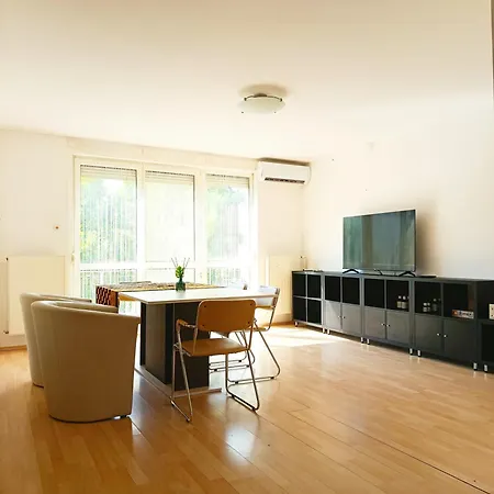 Simonyi Családi Appartement Debrecen