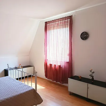 Simonyi Családi Debrecen